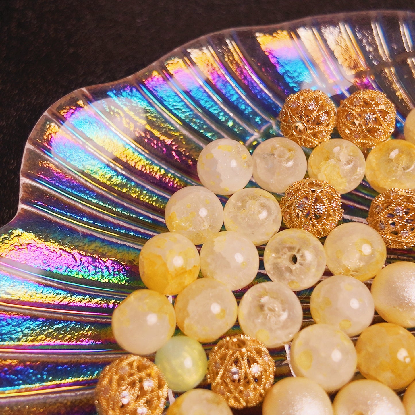 A013_Yellow Crystal and Gold Ornament - Glass Bead (8-10mm)