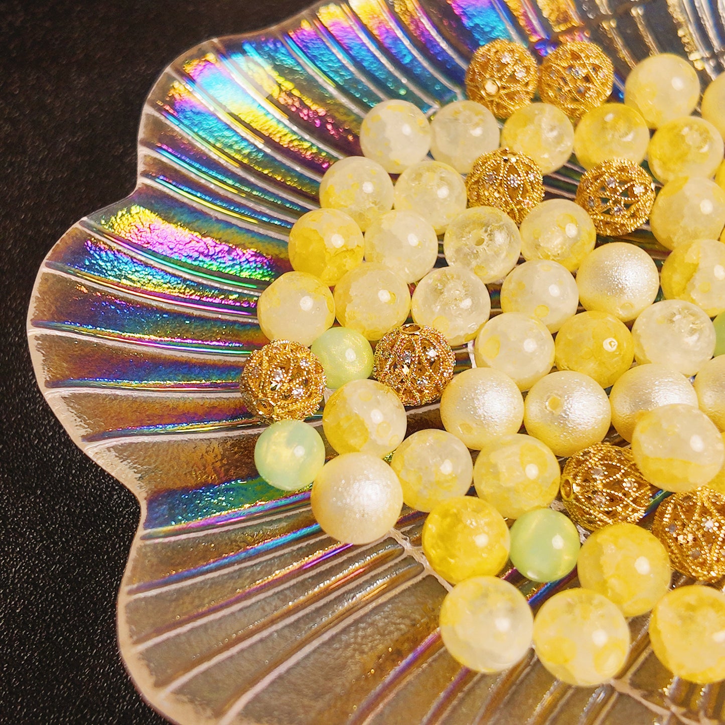 A013_Yellow Crystal and Gold Ornament - Glass Bead (8-10mm)